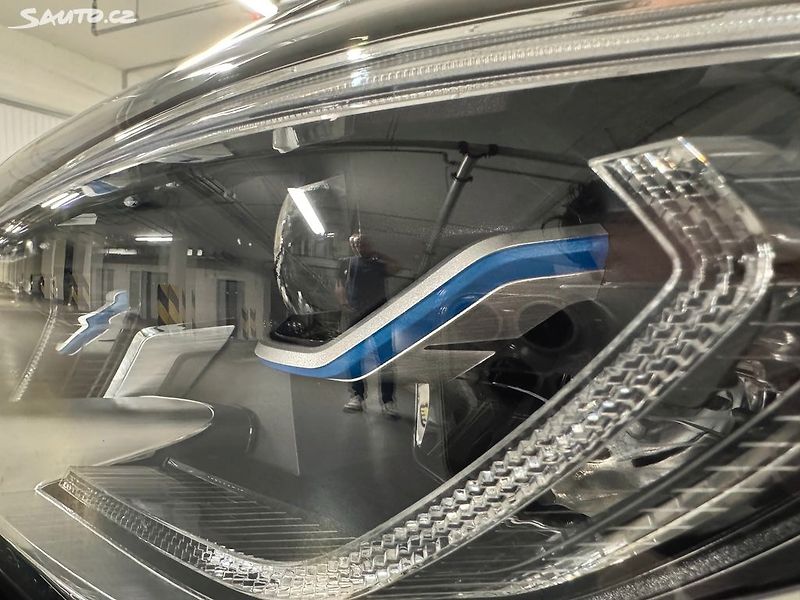 BMW Řada 3 330XD M-Sport 195kW - fotka 37 z 37