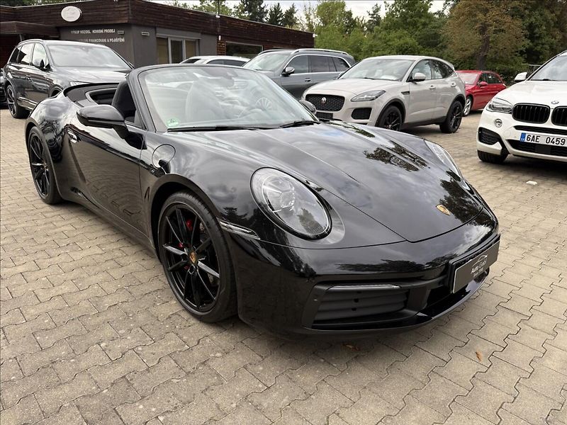 Porsche 911 992 Carrera S Sport chrono - fotka 34 z 41