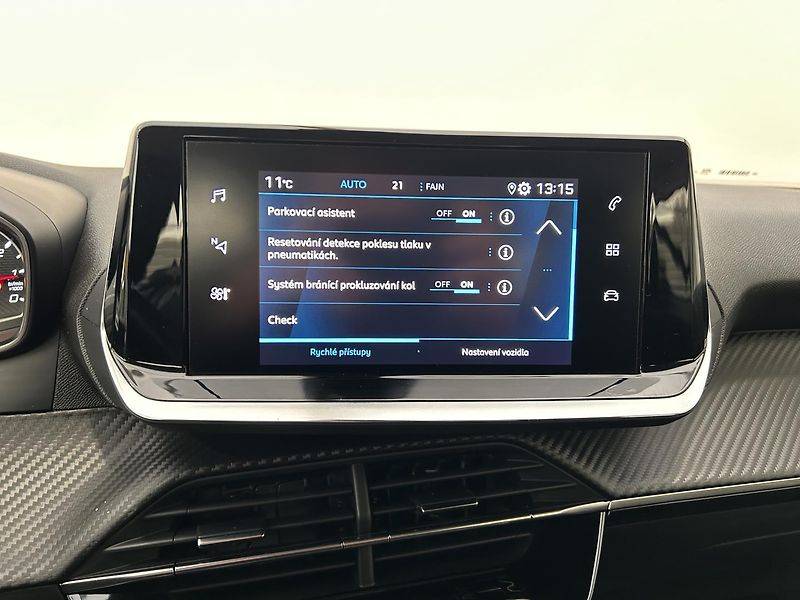 Peugeot 2008 1.2 PureTech Active - fotka 23 z 27
