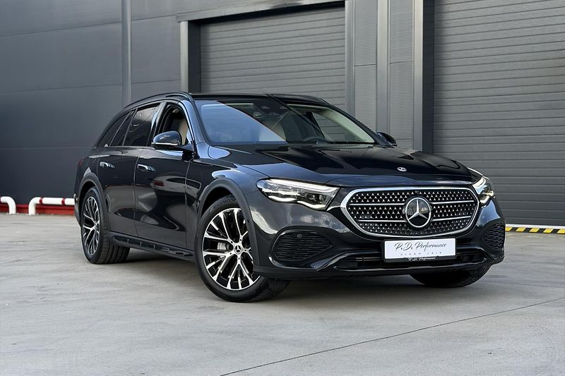 Mercedes-Benz Třídy E (2025) E 300de 4Matic Allterrain - fotka 2 z 89