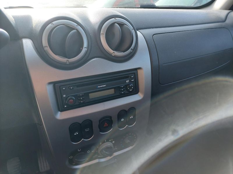 Dacia Sandero (2011) Stepway 1.5dCi 66kW - fotka 10 z 14