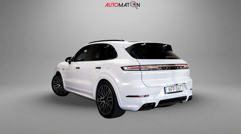 Porsche Cayenne E-Hybrid 360 Pano HD-Matrix Ve - fotka 4 z 14