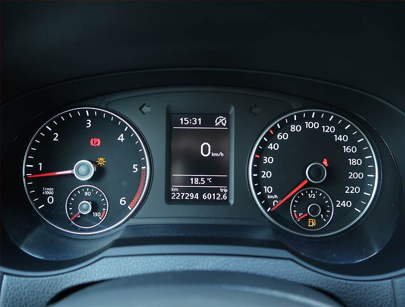 Volkswagen Sharan (2014) 2.0 TDI, Serv.kniha, Tempomat - fotka 11 z 15