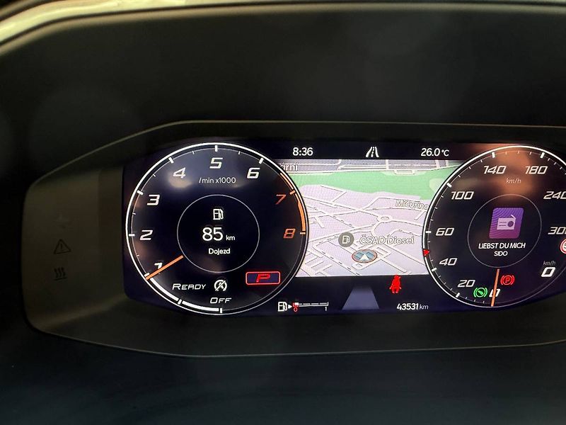 Cupra Leon (2023) 1.5 eTSI  DSG 150k - fotka 5 z 38