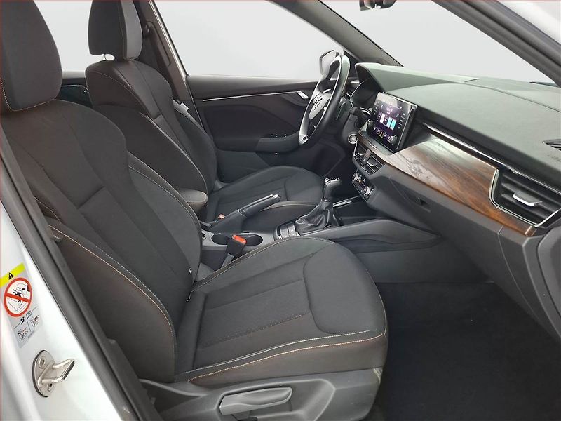 Škoda Kamiq (2023) Scoutline 1.5 TSI - fotka 9 z 22