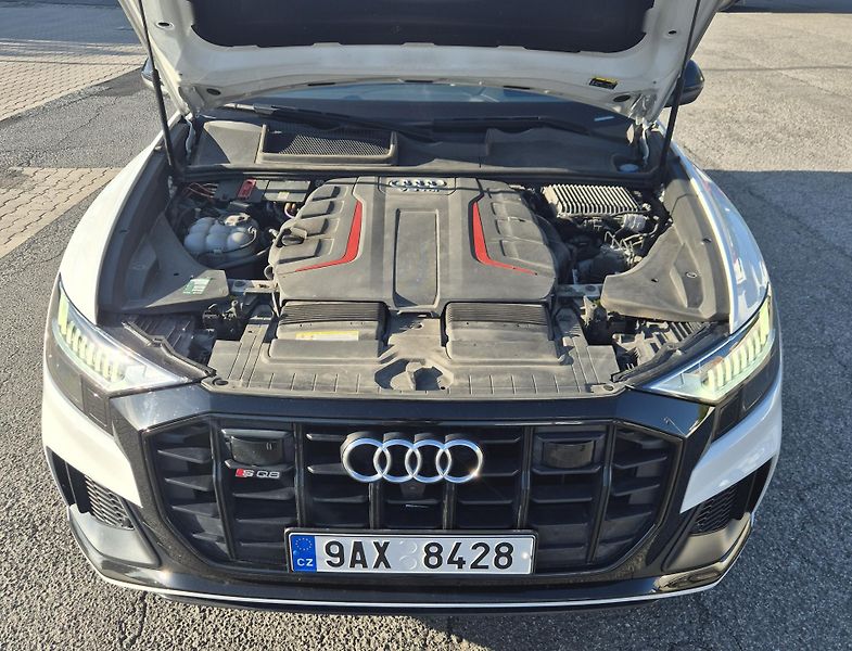 Audi SQ8 (2020) Stav perfektní - fotka 14 z 16