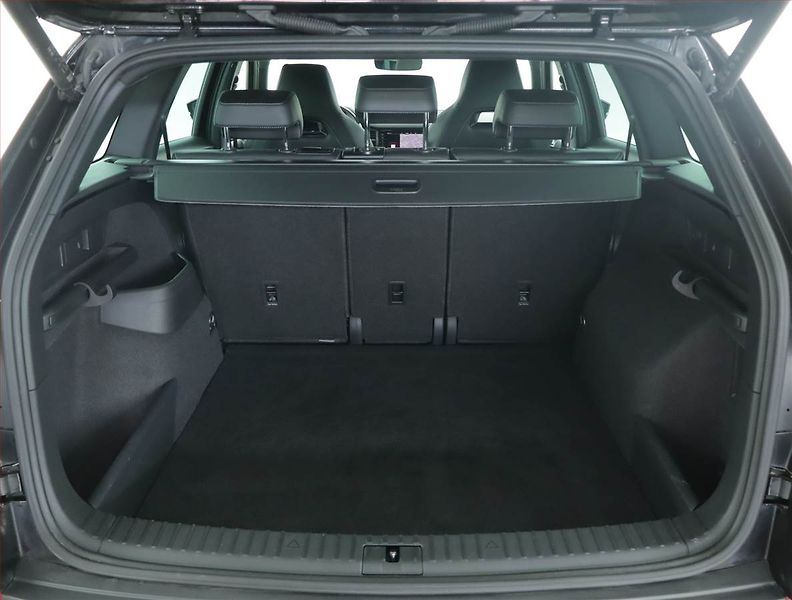 Škoda Kodiaq (2022) Sportline 1.5 TSI - fotka 14 z 17