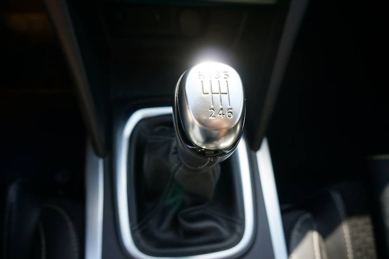 Renault Mégane (2017) 1,2  1,Majitel  nové v ČR - fotka 25 z 35