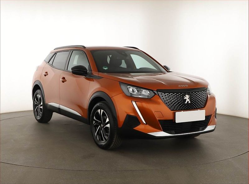 Peugeot 2008 (2023) Allure 1.2 PureTech, Automat - fotografie inzerátu