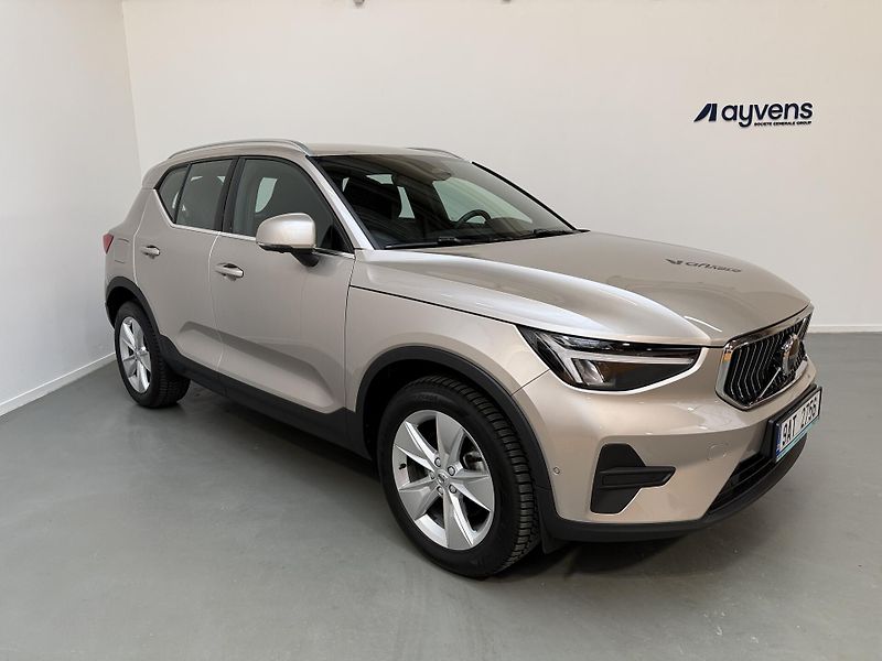 Volvo XC40 B4 Plus Bright DCT - fotka 1 z 13