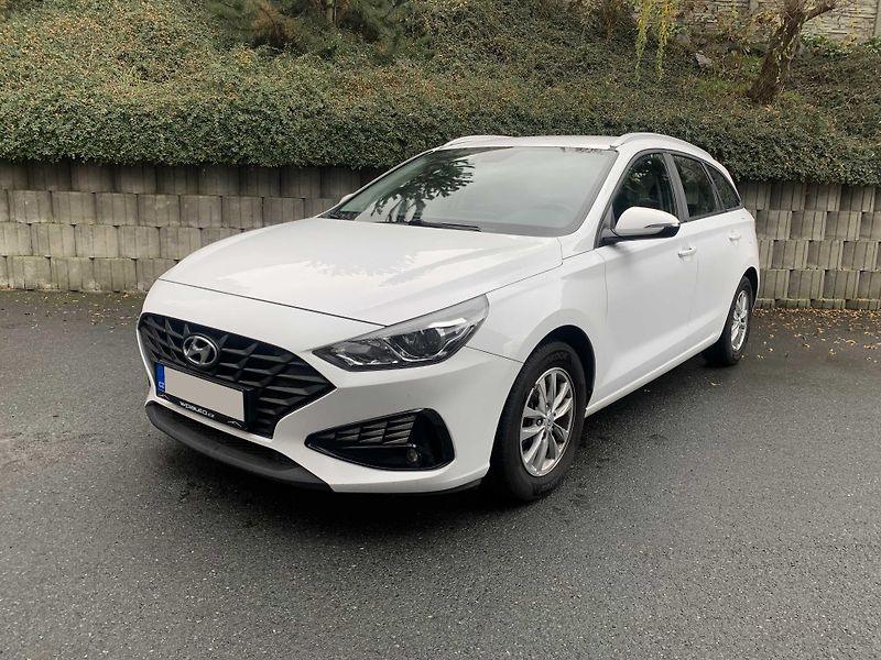 Hyundai i30 1.6 CRDi 85 kW 1.MAJITEL DPH - fotka 2 z 17