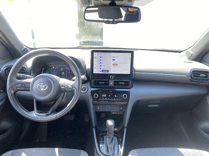 Toyota Yaris Cross 1.5HEV, ČR-1m, Style, DPH - fotka 8 z 9