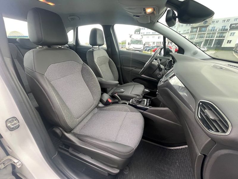 Opel Crossland Elegance 1,2 Turbo, 1. maj, ČR - fotka 13 z 33