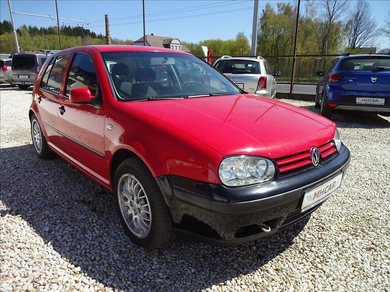 Volkswagen Golf IV 1,6i 77kW - fotka 9 z 44