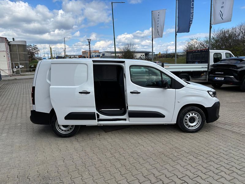 Peugeot Partner (2026) Furgon L2 1.5 BlueHDi 130 EAT8 - fotka 9 z 18