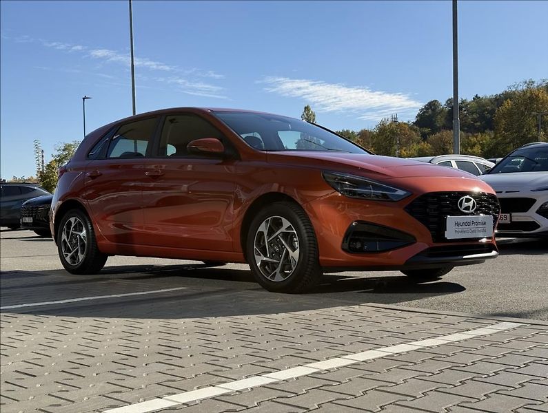Hyundai i30 1,5 DPi  HB FL Family Climate - fotka 4 z 25