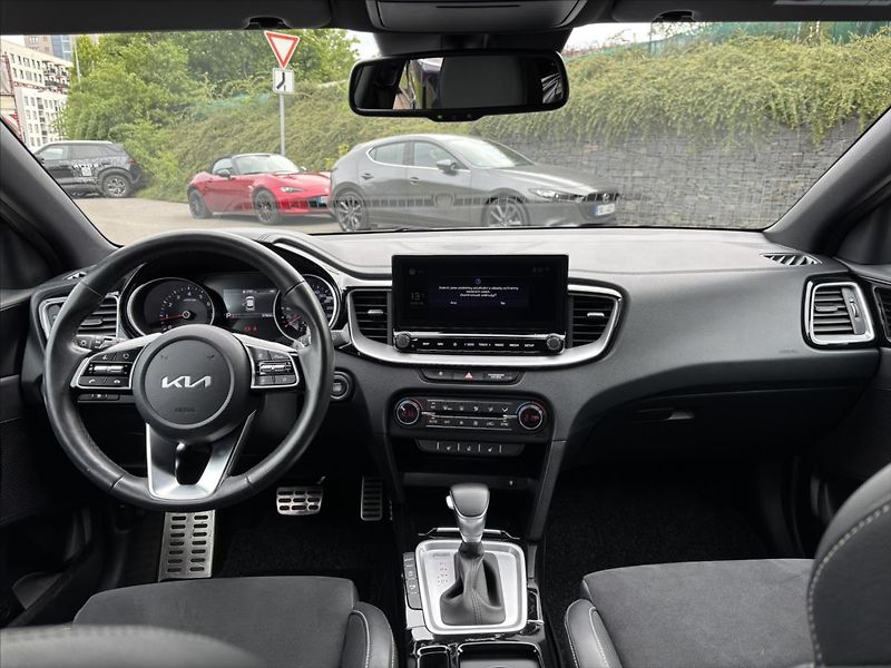 Kia XCeed 1,5 AT Black Edition ZÁRUKA - fotka 9 z 47
