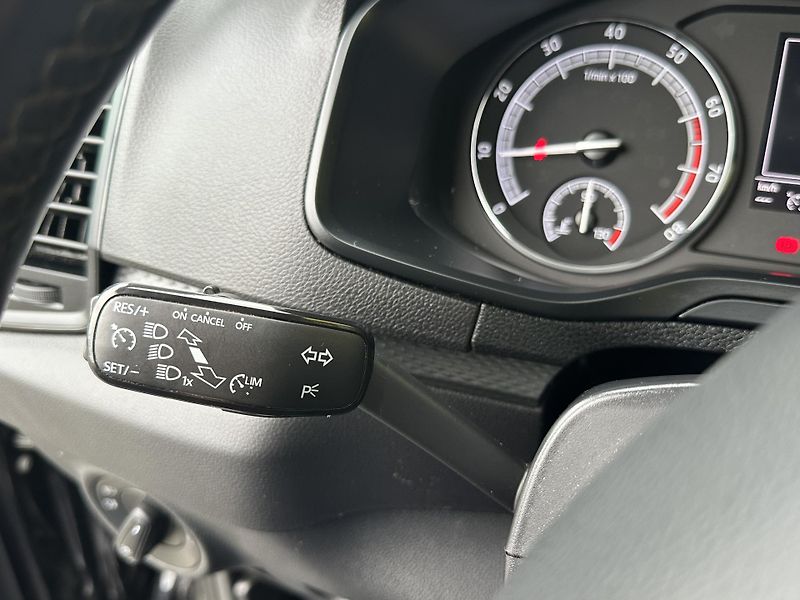 Škoda Karoq (2018) 1.0TSI/85kW * 1.Maj.  - fotka 9 z 28