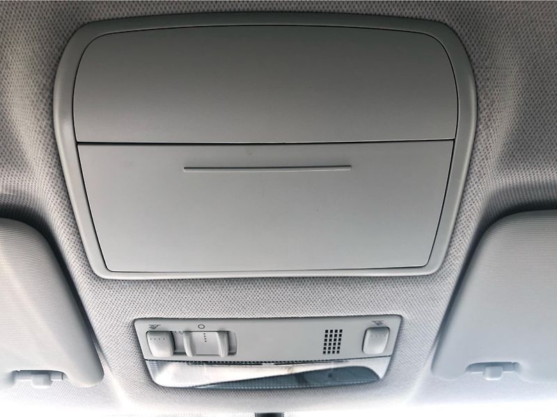 Škoda Fabia 1.0 TSi STYLE PLUS - fotka 23 z 27