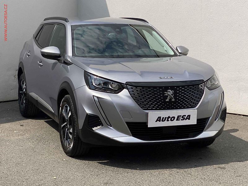 Peugeot 2008 (2020) 1.2PT, Allure, TZ, navi - fotografie inzerátu