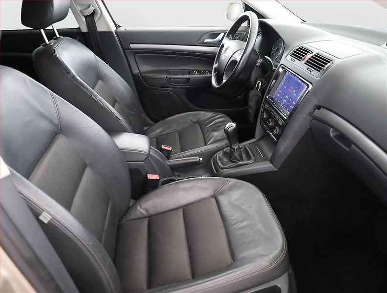 Škoda Octavia (2006) 2.0 TDI, po STK, jezdí výborně - fotka 7 z 17