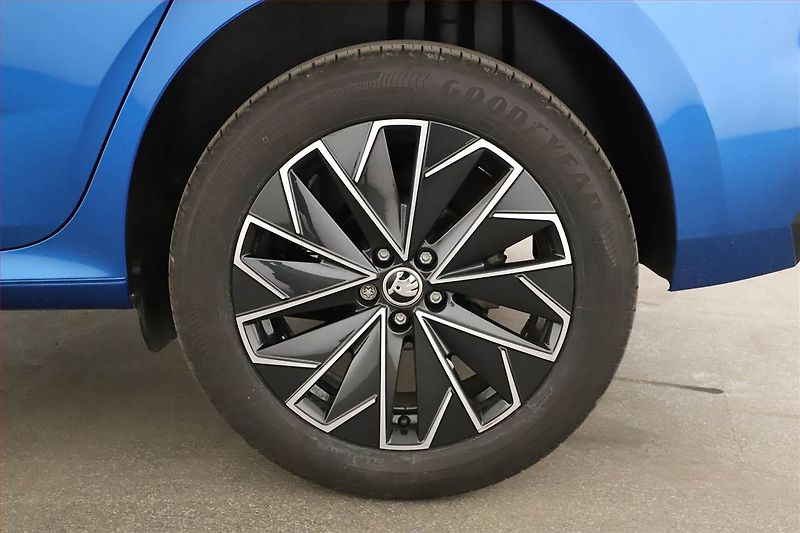 Škoda Kamiq (2024) 1.0 TSI, Drive, FullLed - fotka 12 z 20
