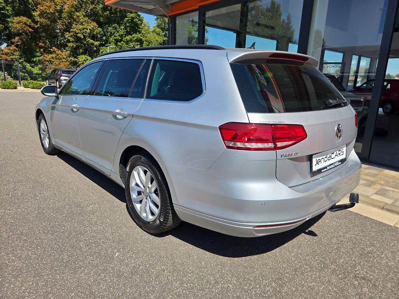 Volkswagen Passat Variant (2018) 1.5 TSI DSG - fotka 2 z 9