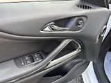 Opel Zafira (2016) 1.4 Turbo 103kw Serviska ČR - náhled 16