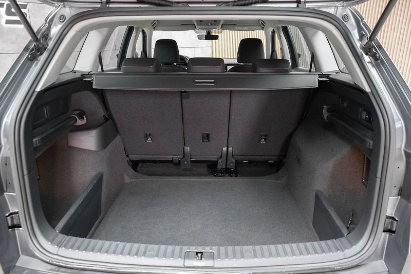 Škoda Kodiaq 2.0 TDI 110 DSG*TAŽNÉ*WEBASTO* - fotka 41 z 44