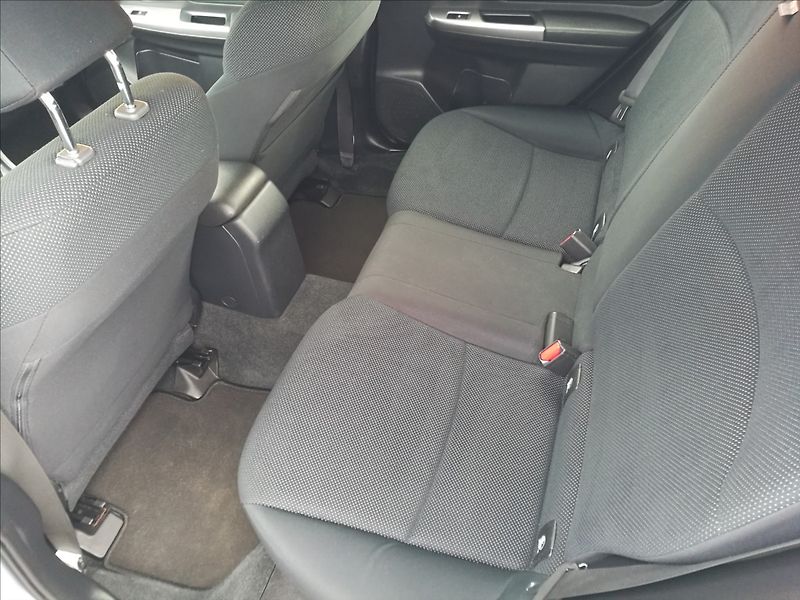 Subaru Impreza 1,6 i 4x4 aut. - fotka 14 z 20