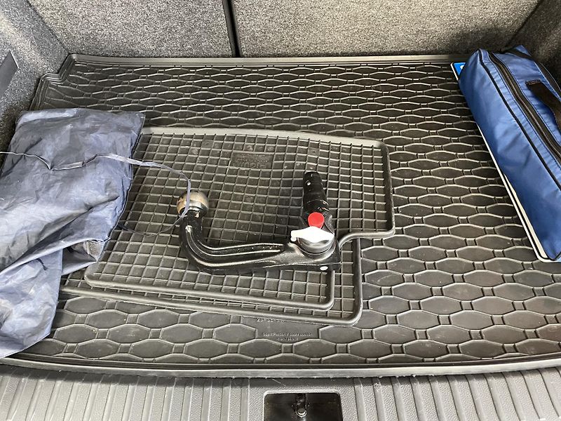 Seat Arona 1.0 TSi FR  ČR 1.MAJ ZÁRUKA  - fotka 26 z 26