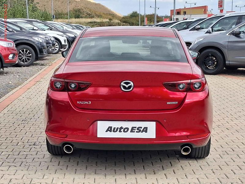 Mazda 3 (2022) 2.0i, 1.maj,ČR, AC, navi - fotka 5 z 19
