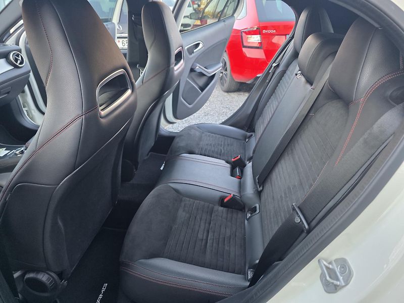 Mercedes-Benz GLA 220CDI 4-MATIC AMG-Paket  - fotka 11 z 24