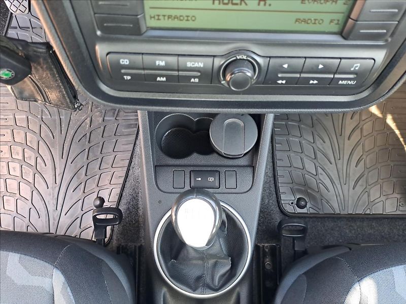 Škoda Fabia 1,4 i 16V KLIMA - fotka 13 z 14