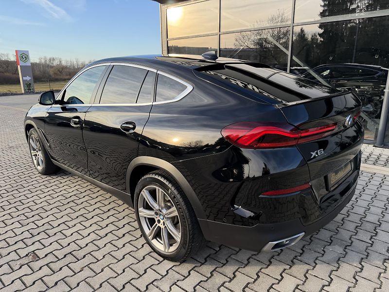 BMW X6 (2022) 30XD 210kW LASER TZ R20 CZ!!!! - fotka 4 z 45