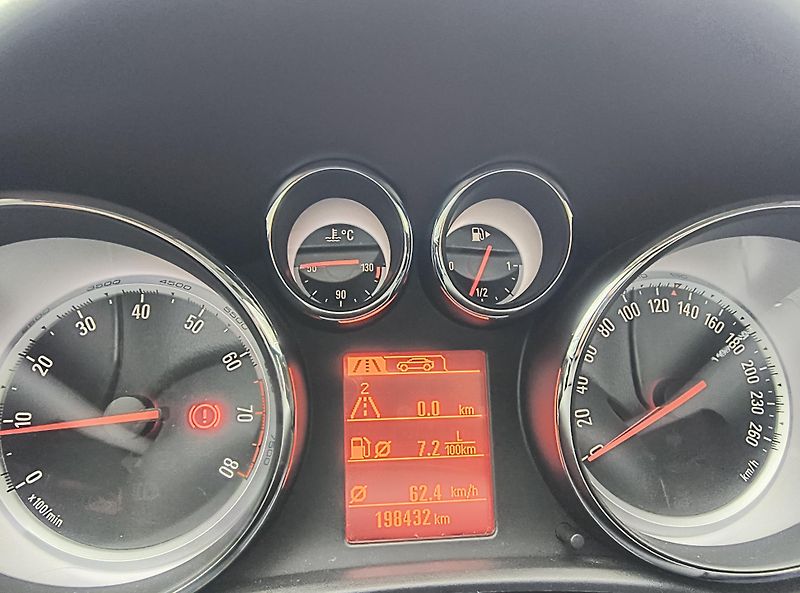 Opel Astra (2016) 1.6 88KW/AC/PDC/TEMPOMAT/DO/PC - fotka 33 z 51