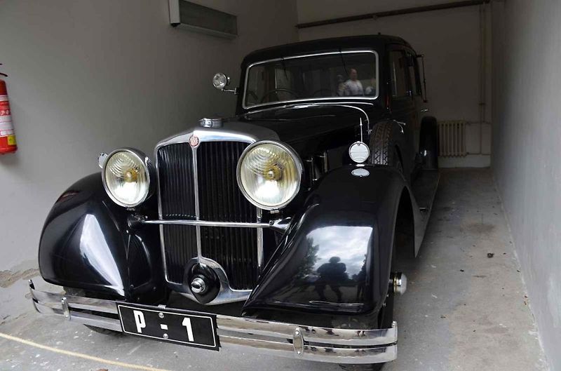 Z výstavy S prezidentem do Lán aneb prezidentské automobily ze sbírek Národního technického muzea.