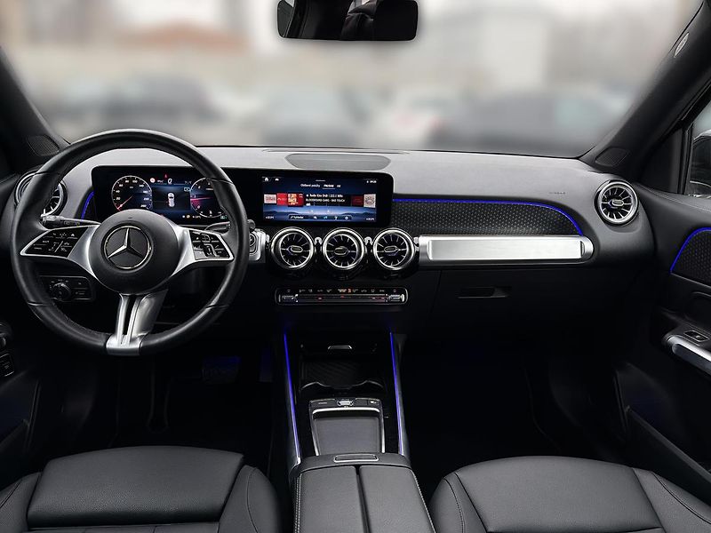 Mercedes-Benz GLB 200d 4M - fotka 11 z 18
