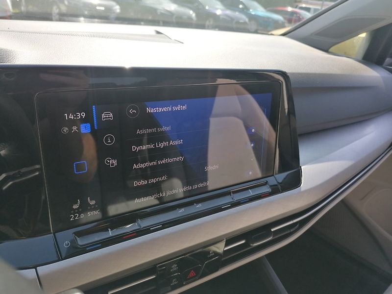 Volkswagen Golf (2022) 2.0 TDi DSG,IQ LED,ACC,PÁDLA - fotka 25 z 35