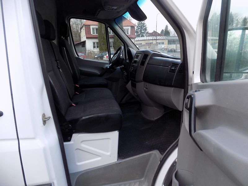 Mercedes-Benz Sprinter (2014) 2.2 120KW L2H2 - fotka 26 z 34