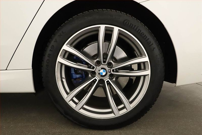 BMW Řada 6 (2018) 630d xDrive GT - fotka 12 z 21