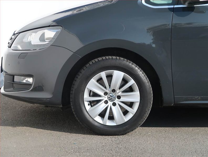 Volkswagen Sharan (2014) 2.0 TDI, 4X4, Serv.kniha - fotka 14 z 19
