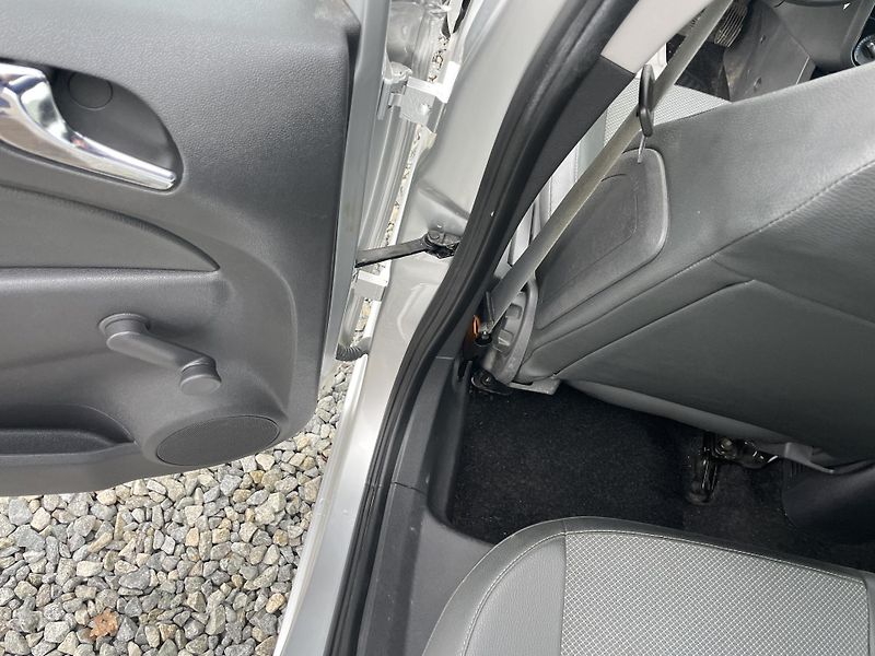 Opel Corsa 1.2i 80PS 141000KM KLIMA STK!! - fotka 113 z 169