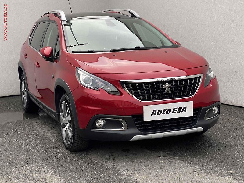 Peugeot 2008 (2019) 1.2 PT, Crossway, panor, navi - fotografie inzerátu