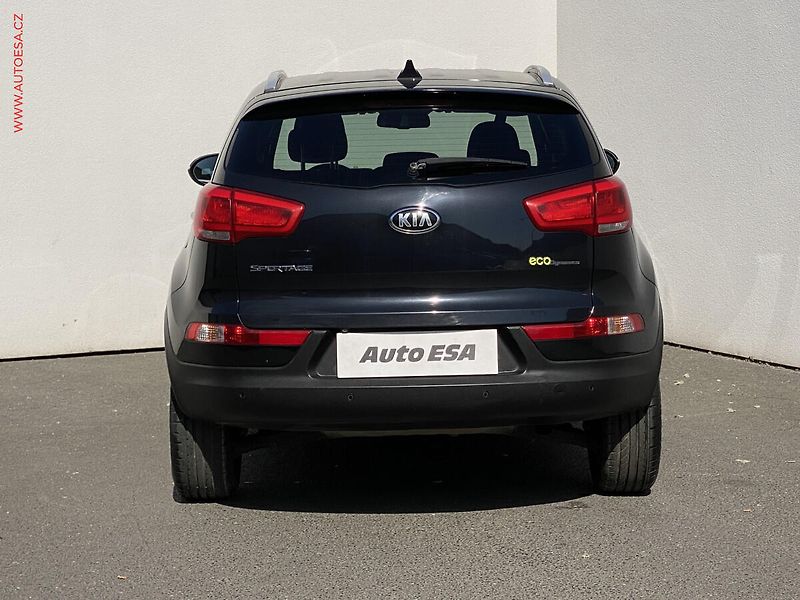 Kia Sportage (2014) 1.7 CRDi, AC, navi, park - fotka 5 z 17