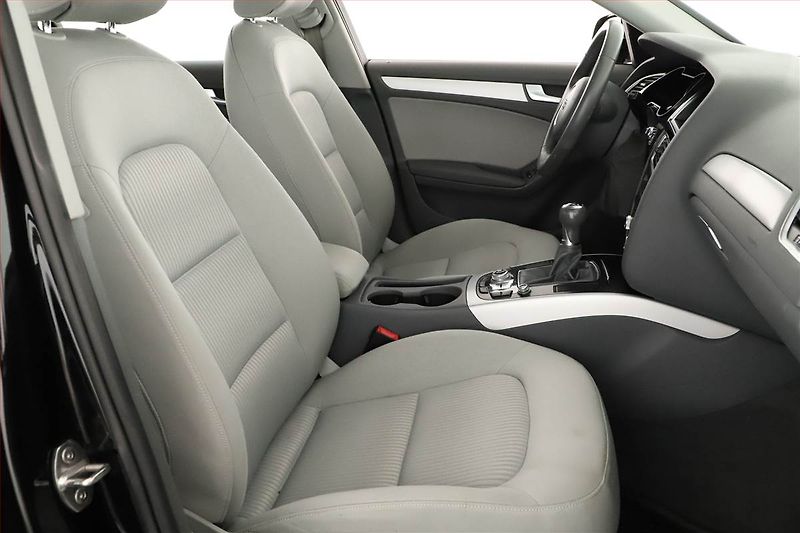 Audi A4 (2015) 2.0 TDI, Navi, Bi-Xenony - fotka 7 z 16