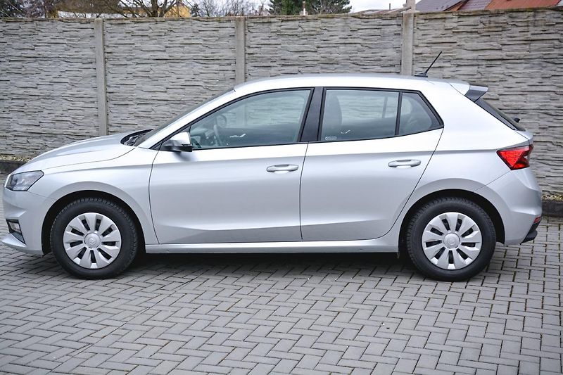 Škoda Fabia (2022) 4 Ambition 7ST Aut DSG 1MAJ ČR - fotka 6 z 36