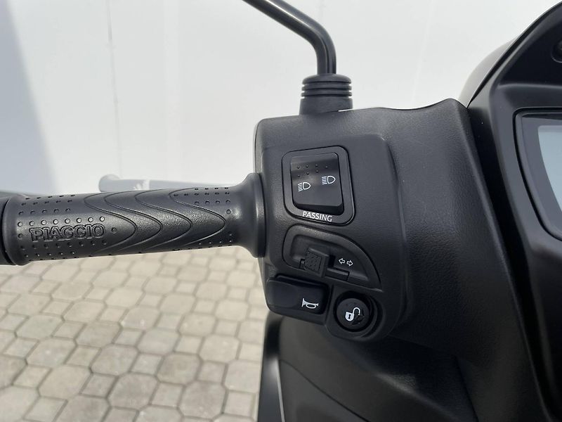 Piaggio (2026) Medley 125 S ABS EU5+ - fotka 8 z 9