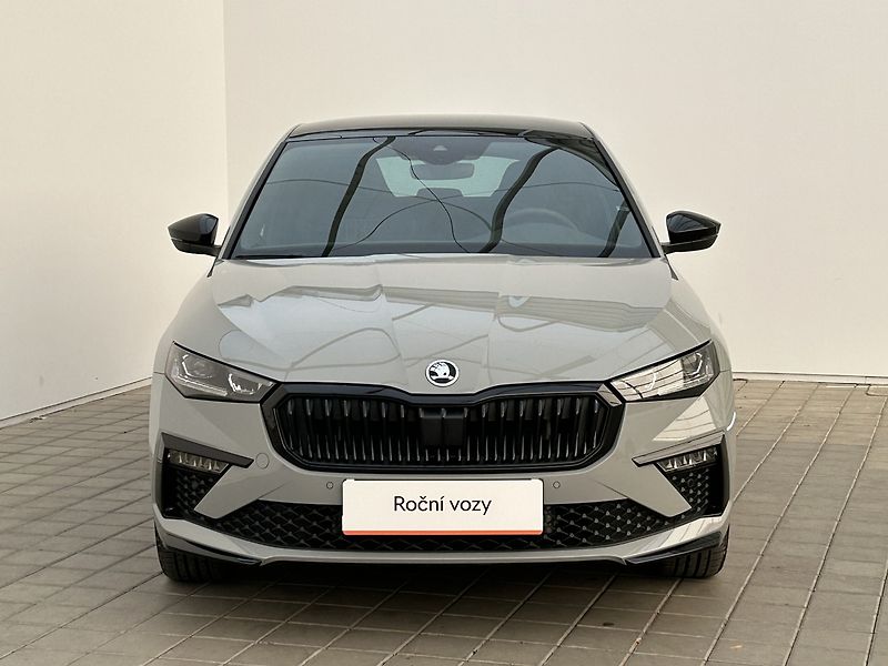 Škoda Scala 1.5 TSI Monte Carlo - fotka 4 z 28