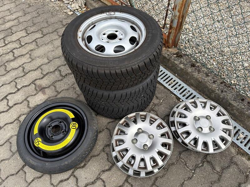 Volkswagen Polo 1.6i 55 kW automat, serviska - fotka 18 z 20